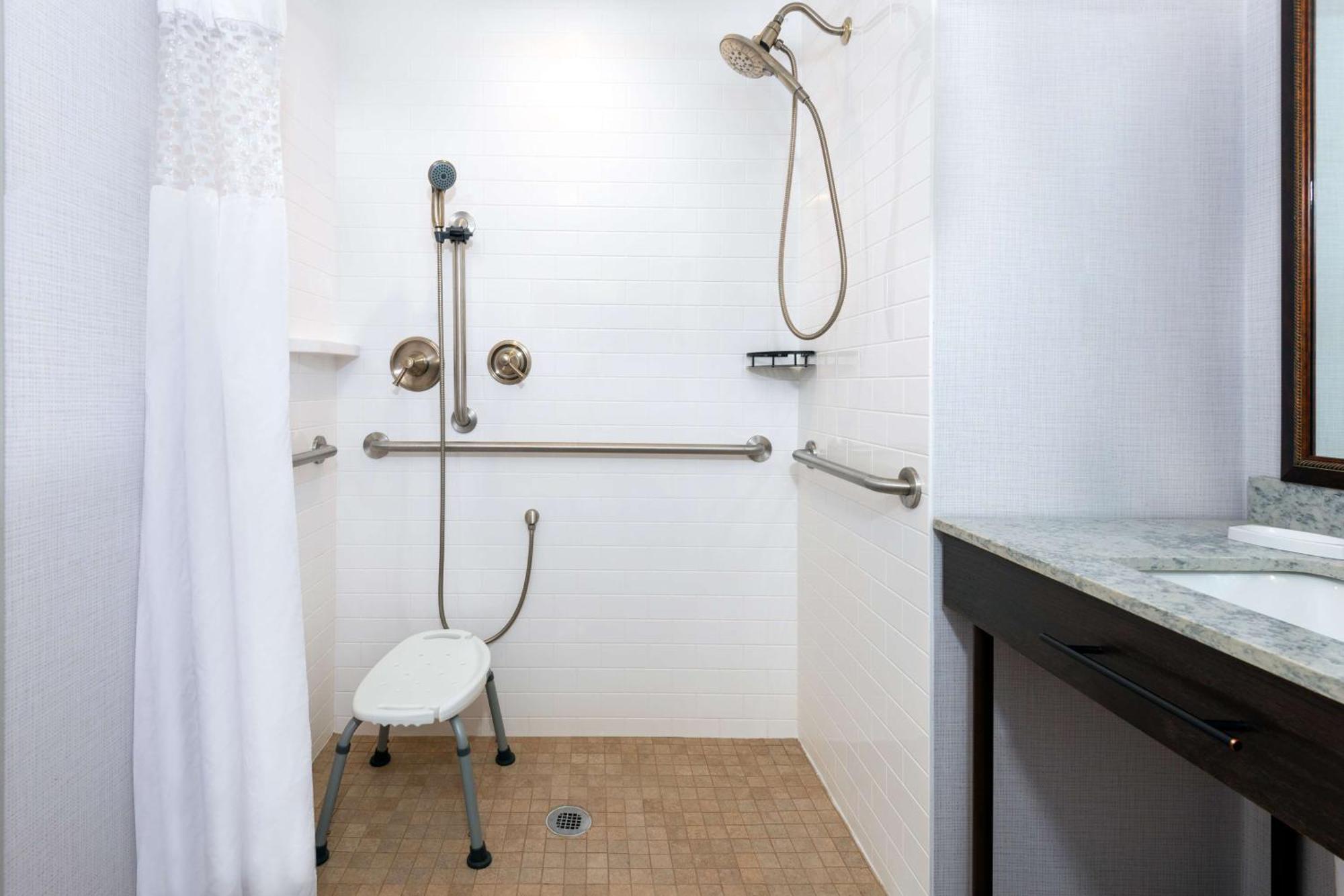 Hampton Inn Buffalo-Уильямсвилл Экстерьер фото