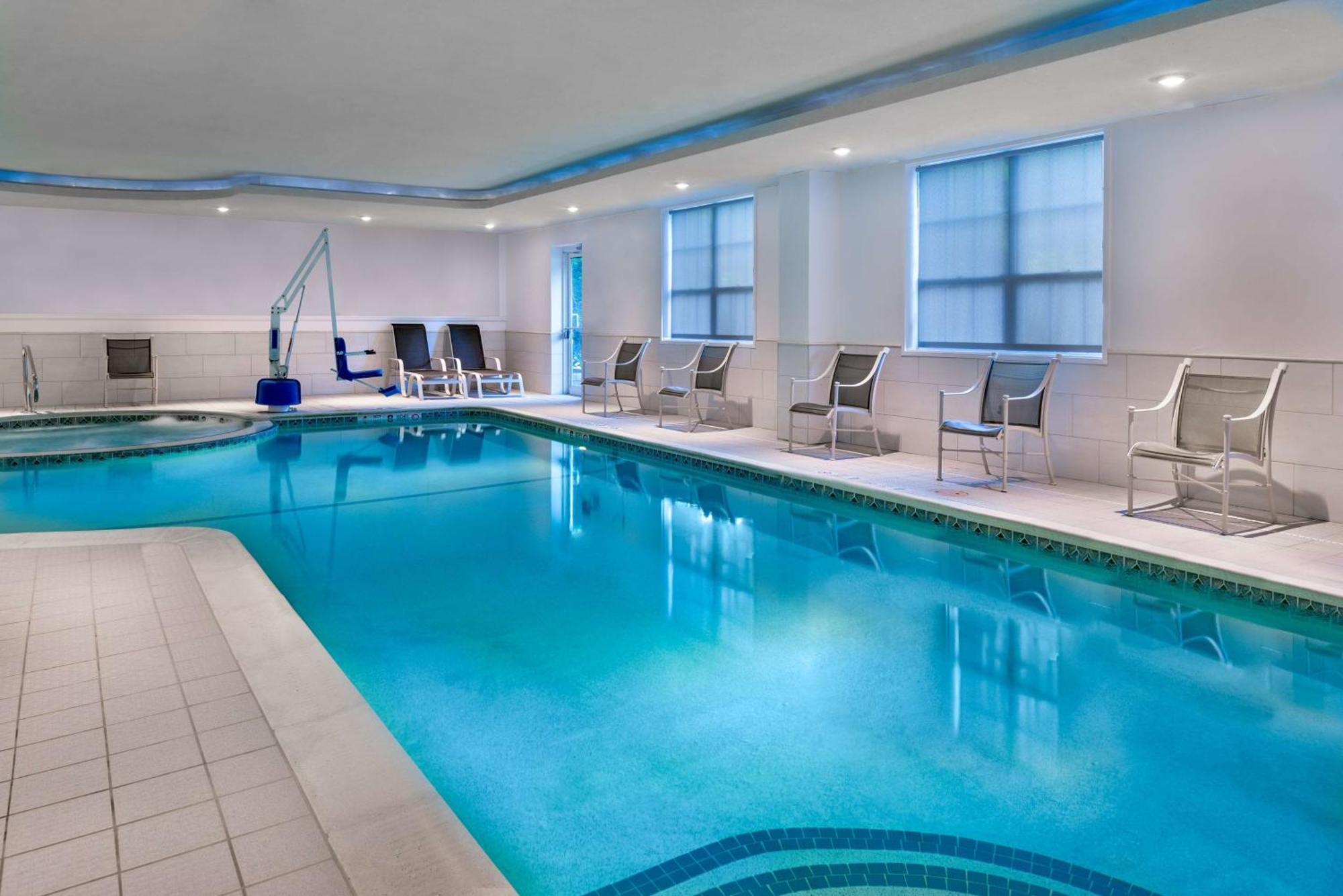 Hampton Inn Buffalo-Уильямсвилл Экстерьер фото