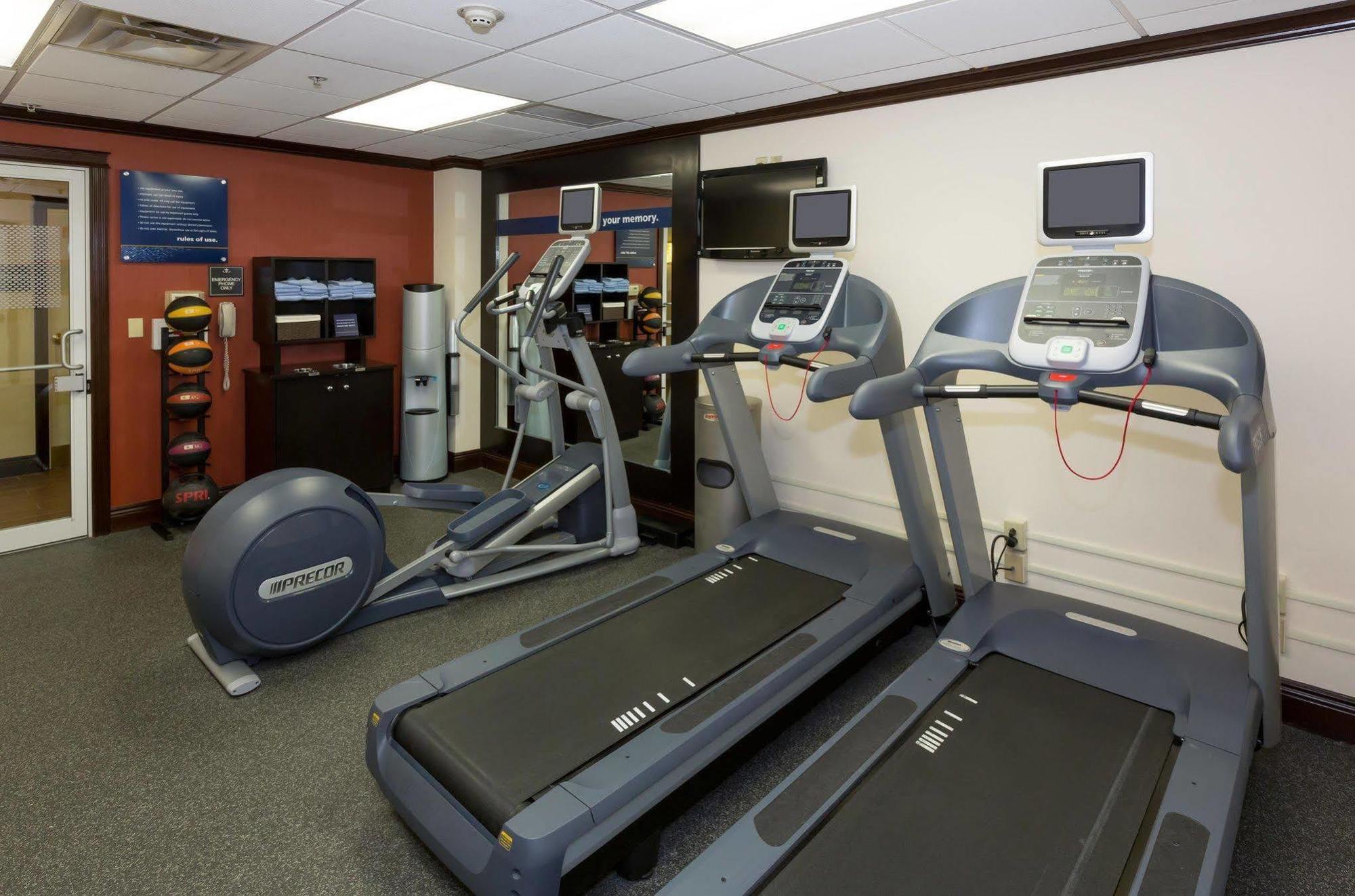 Hampton Inn Buffalo-Уильямсвилл Экстерьер фото