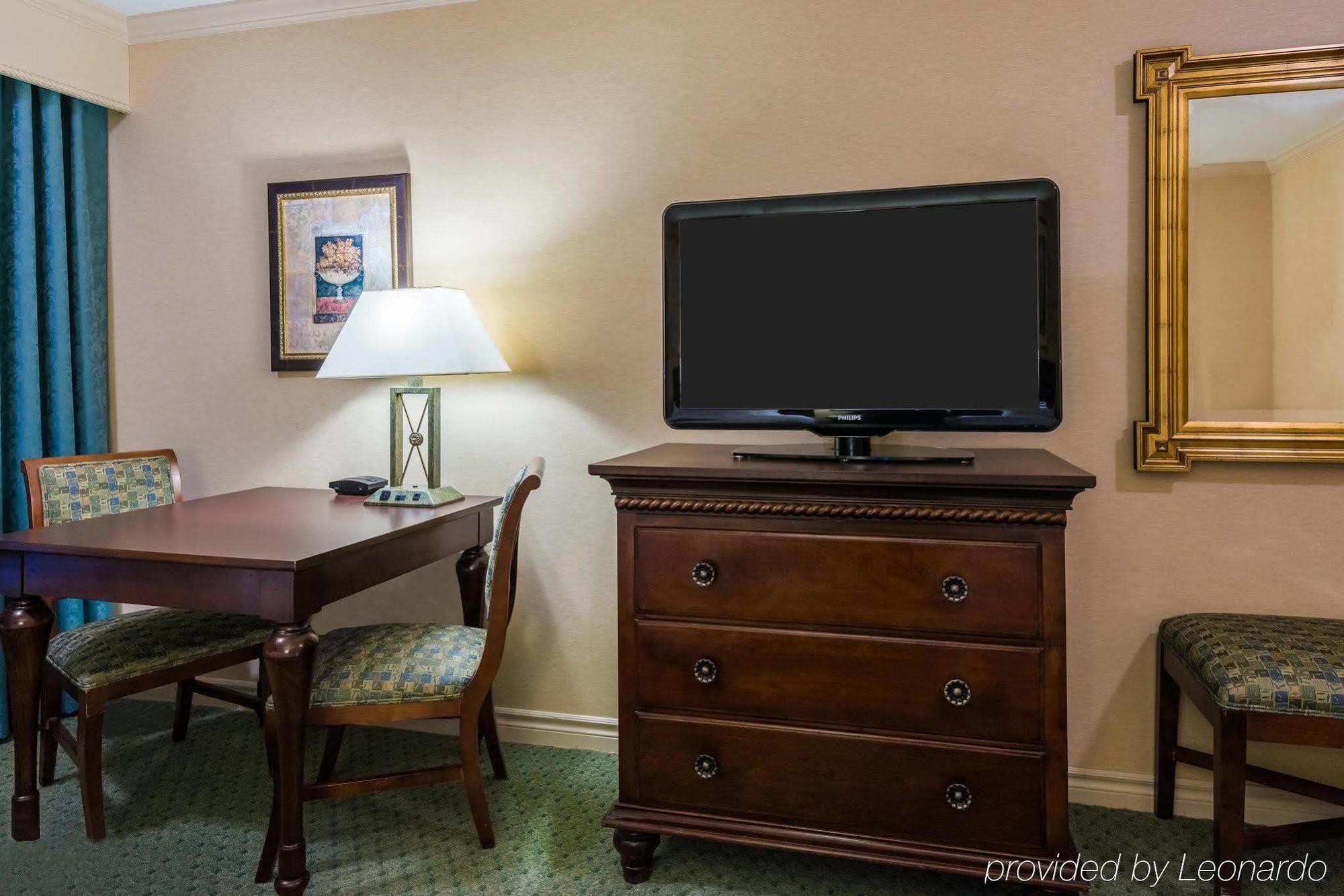 Hampton Inn Buffalo-Уильямсвилл Экстерьер фото