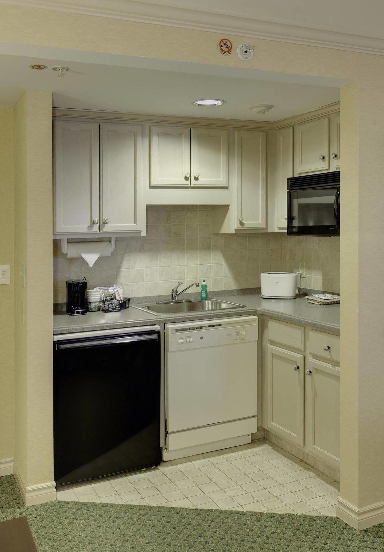 Hampton Inn Buffalo-Уильямсвилл Экстерьер фото