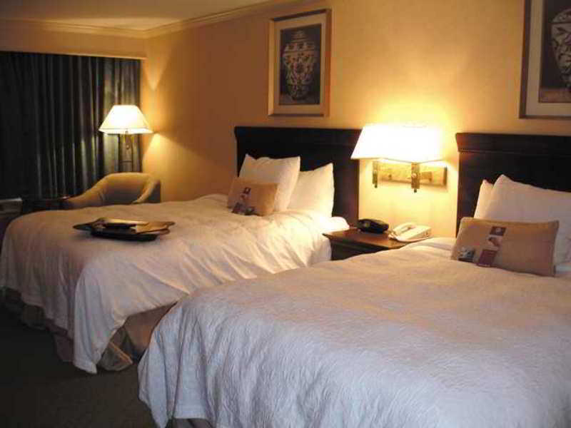 Hampton Inn Buffalo-Уильямсвилл Номер фото